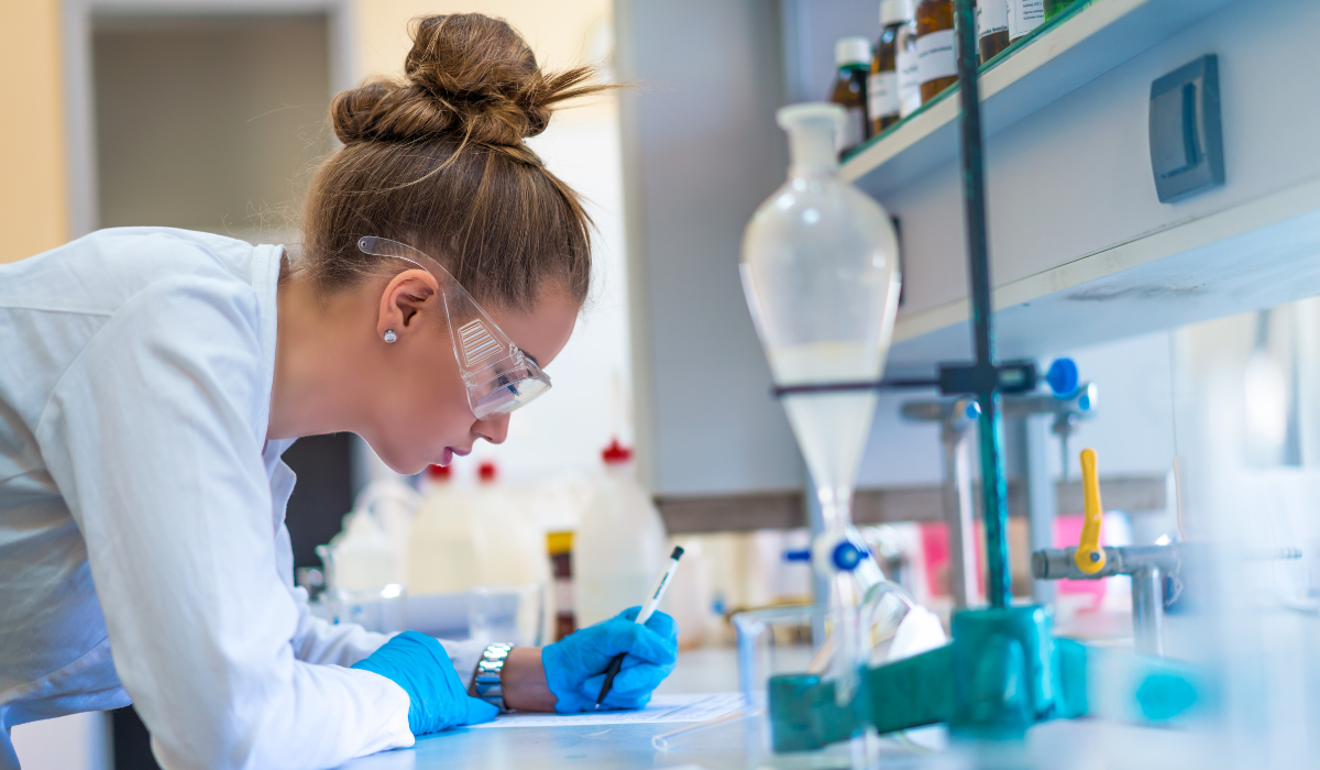 Medical laboratory professionals intraining advocate for the impact of their field Newsroom